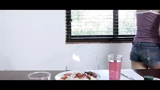 Baştan çıkarılmış eş yapmak ilk seks hile