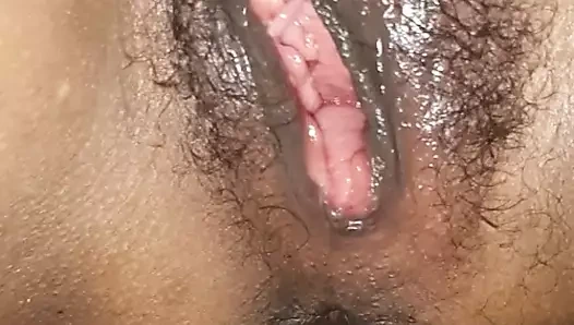 Desi aunty kedi fisting gösterir