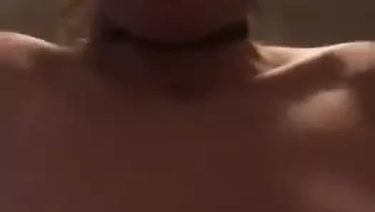 Minyon kızıl saçlı lindzxxx92 berbat ve bf'nin en iyi arkadaşına biniyor