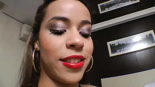 Lezbiyen tatlı ateşli öpücükler