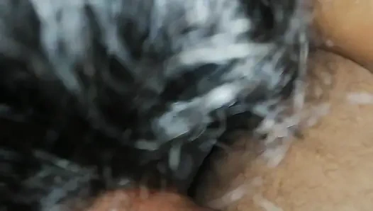 Kayınpederin devasa yarağı üvey kızı için sarinin altında takılıyor