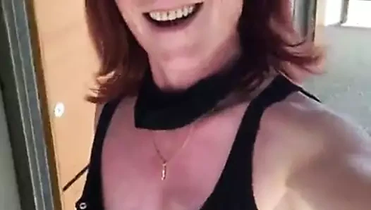 Vicky açık gider