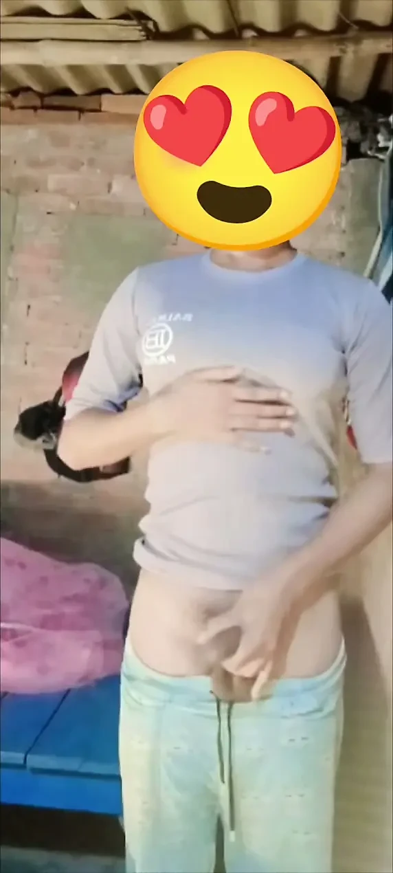 Büyük göğüsler kıçta sikiliyor