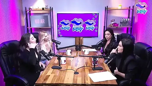 Gi Genesini ve Flora Favaretto ile ateşli podcast