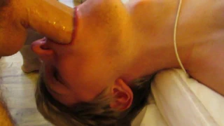 O boğazı dışarı uzat