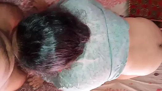 Saf Hintli desi yenge mast chudaie videosu (redqueenrq)