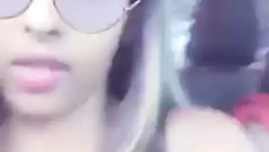 Seksi kız selfie yapıyor 28.mp4