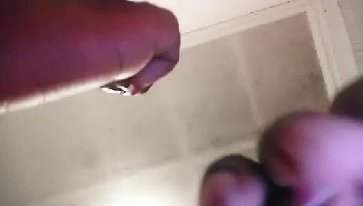 Tırnaklarımdaki ojeden kurtulmaya çalışıyorum ama ilk bölümde başarısız mı?