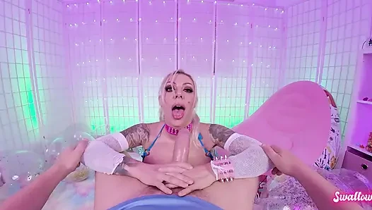 Deneyimli orta yaşlı seksi kadın karma rx dölümü oynamak istiyor