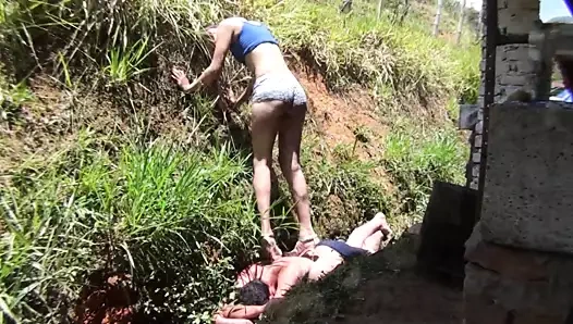 Gonzo bayanlar keyfini çıkarın trample köleler