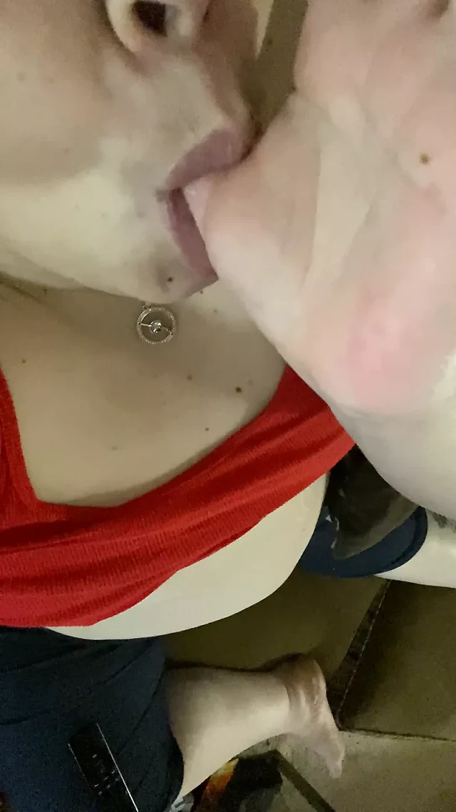 Крошечные хуи тоже могут промокнуть