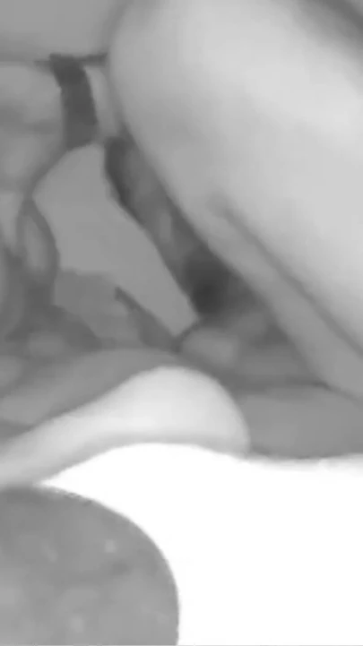 Zengin yaraklı oral seks ile gerçek ev yapımı anal seks | Klip 1