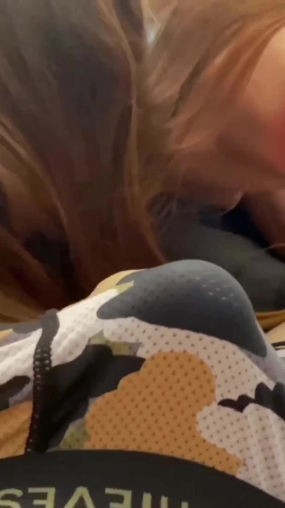 Tutkulu seks hoss kado amanada riley anal prezervatifsiz çoklu dölleme büyük yarak baba kızıl saçlı trans kız romantik sikişiyor | Klip 2