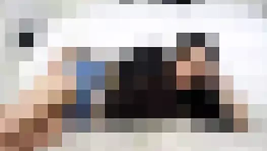 Benim için dölünü ye seni edepsiz küçük sürtük