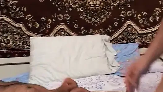 Hamile kadın sert bir yarağa biniyor