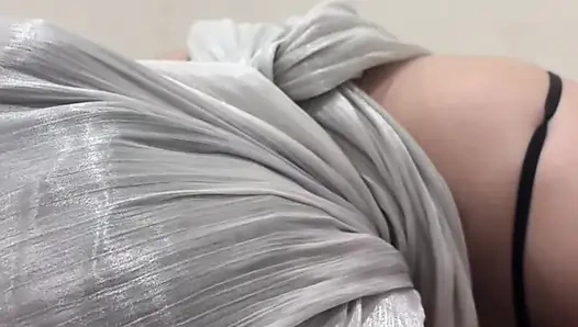 Tesettürlü Malezyalı kız boşalmaya kadar yarak emiyor