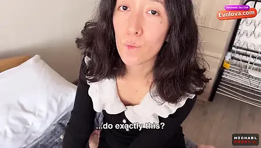 Üvey anne evolova elektronik seks bebeğinin yardımıyla üvey oğlunun sorunlarını çözüyor