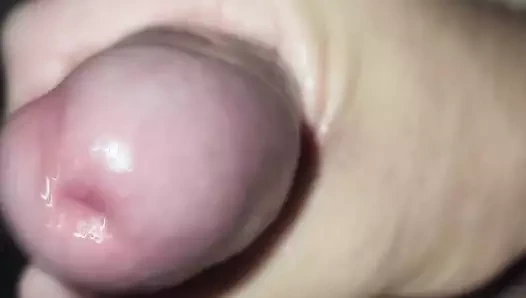 Latin evli kadın çoraplı ve seksi iç çamaşırlıyken sakso çektikten sonra ayaklarına büyük boşalma