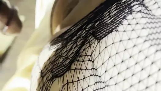 Kocası onu yalıyor....