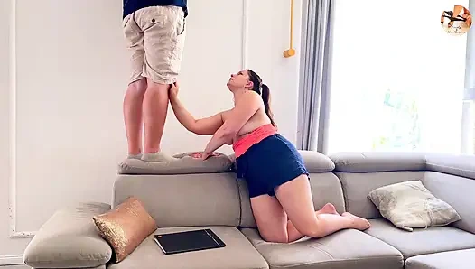 Onu klimayı tamir ederken izlemek sikini emmek istememe neden oldu