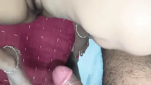 Sevimli Hintli kız evlendikten sonraki ilk gecesinde yalvarıyor