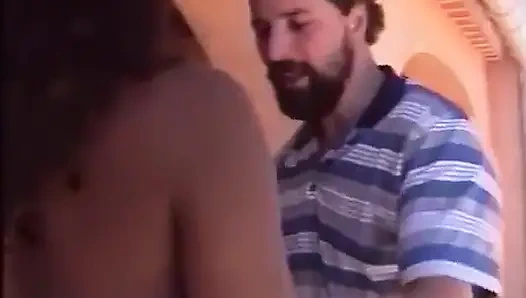 Büyük götlü zenci hatun göt deliğine sikiliyor