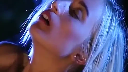 Açık havada ve gece seks