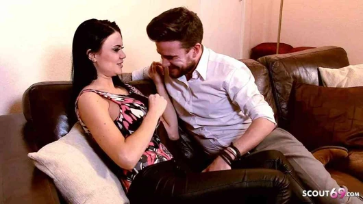 Seksi puma milf jasmine jae kaba gets Creampie sırasında hile seks ile dev horoz