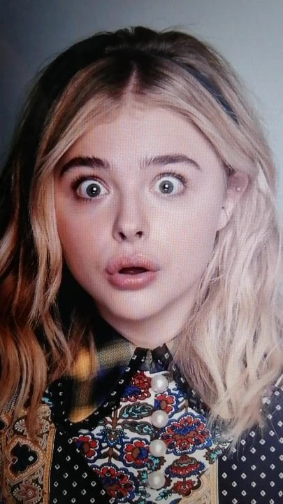 Chloe Grace Moretz'a boşalıyor #1
