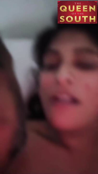 Biraz giyindim... Sadece kendim için... Ya da belki senin için de ne düşünüyorsun?