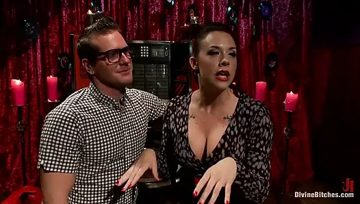 İlahi derecede aşağılayıcı bir melodrama