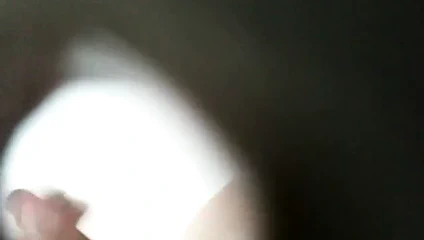 Büyük horoz adam yakalandı Mastürbasyon içinde kamu spor salonu duş