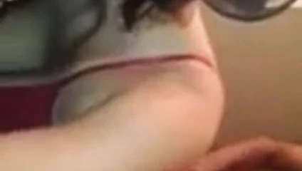 Milf ile güzel vücut oynuyor ile kendini