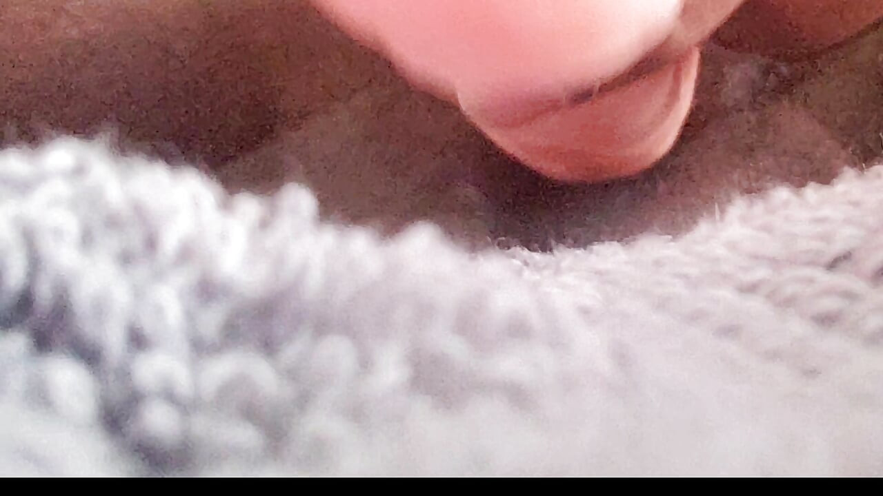 Sıkı kedi becerdin tarafından yapay penis