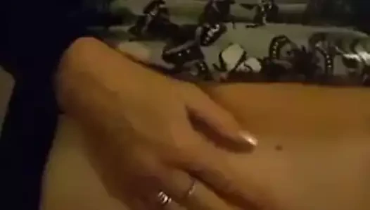 Kedi şaplak ile tahta kaşık