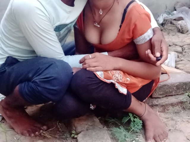 Girlfriend fucked secretly behind home