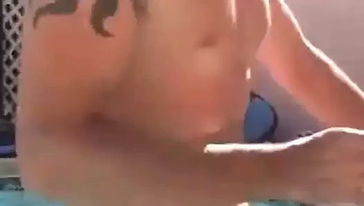 Stepbro sikikleri üvey kardeş içinde the havuz