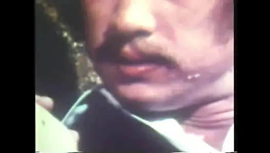 Güzel Sıcak Sarışın