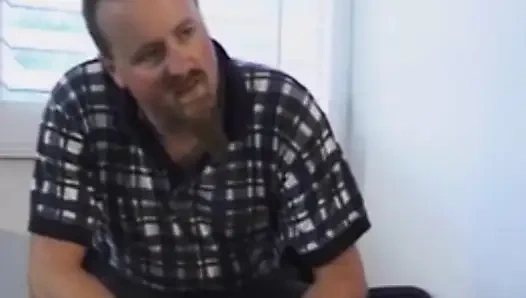 Azgın eş değiştiren evli kadın sikişmeyi seviyor