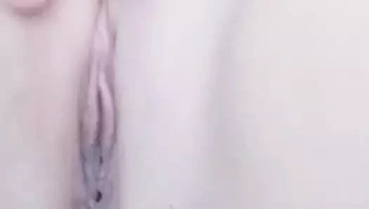 Büyük bir popo ile seksi Meksikalı latin milf sekreter vajinasına dokunuyor. güzel ve seksi amatör