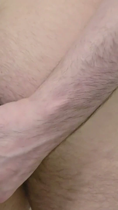 Tüylü tombul kıçım kalın yeşil canavar dildo tarafından mahvediliyor | Bölüm 1