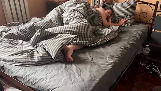 Onunki götüm için çok büyük!! Kadının içine sperm boşalttı!! Beklenmedik bir sürpriz!! Anal!!