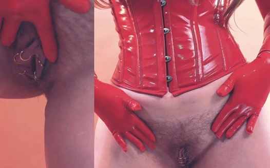 Çoraplı ve pvcli tatlı orta yaşlı seksi kadın amcık oynuyor - arya grander