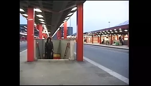 Ateşli İtalyanlar için jigolo! (sahne 04)