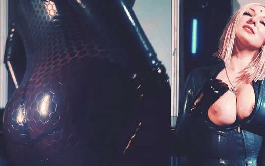 Büyük götlü ve mükemmel doğal memeli lateks lastik fetiş videosu orta yaşlı seksi kadın arya grander