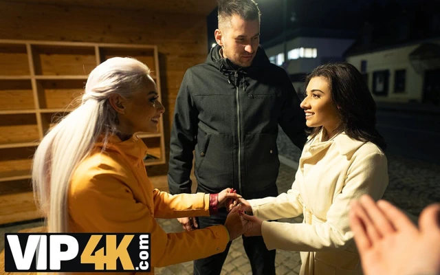 Onları otobüs durağında sikişmek ve aşağılamak için aldık