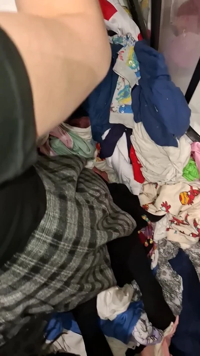 Subba'ya itaat ediyorum, Tanrı'ya itaat ediyorum ve oyuncaklarımı yıkamak için dört ayak üstüne gidiyorum | Klip 1