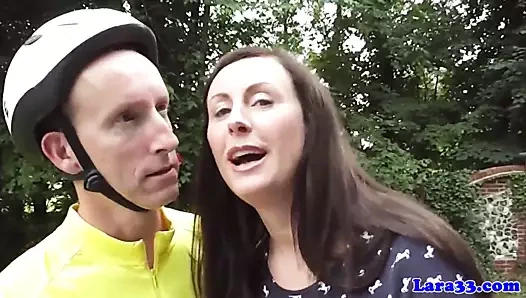 Assucked olgun ingiliz cumsprayed üzerinde göt