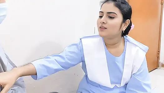 Hintli Bengalli güzel öğrenci öğretmenin evinde seks videosu.