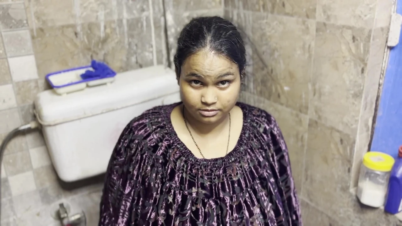 Padosi Ne Padosan Ko Bathroom Mein Non-stop Hard Fuck Kiya